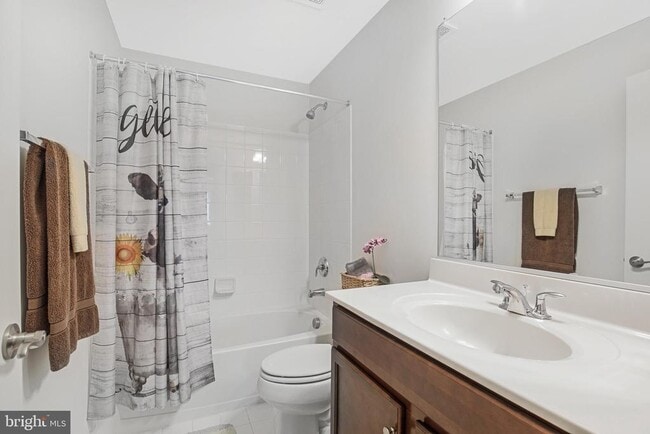 Building Photo - 42526 Oxford Forest Cir