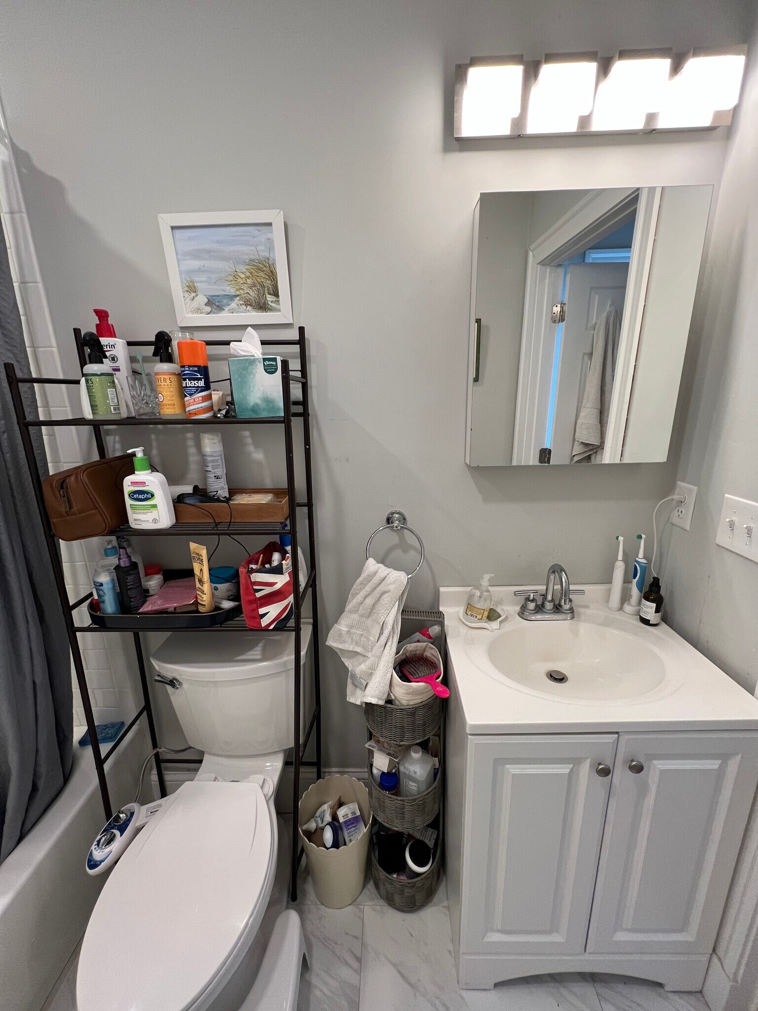 Building Photo - 305 Highland Ave