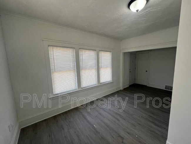 Building Photo - 3284 N 30th St