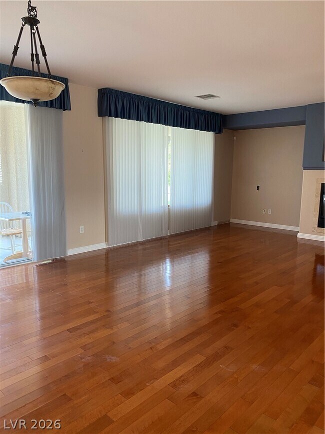 Building Photo - 10340 Riva De Destino Ave