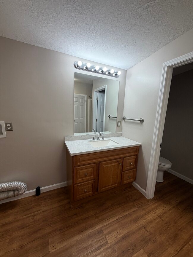 Building Photo - 1406 Flowing Wells Rd