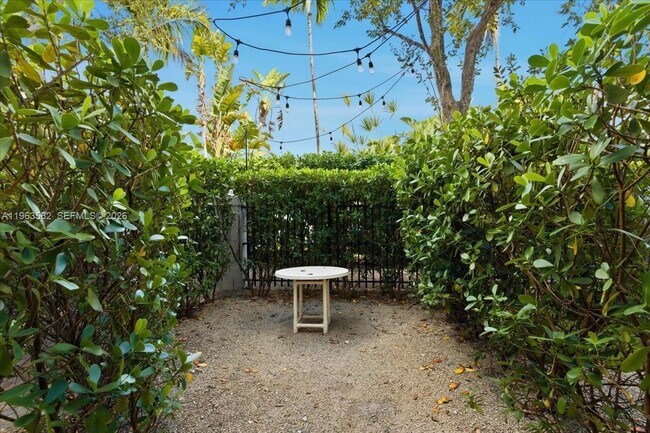 Building Photo - 7743 SW 99th St