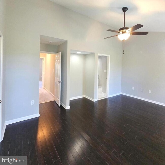 Building Photo - 7805 Sabre Ct