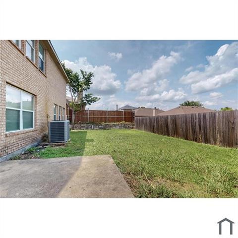 Building Photo - 3612 Dove Ln