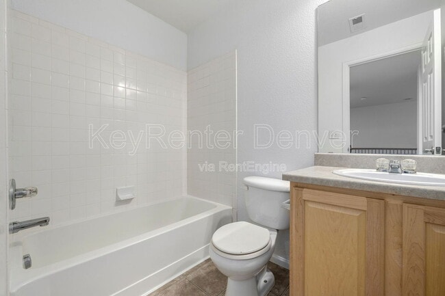 Building Photo - 9770 Mayfair St