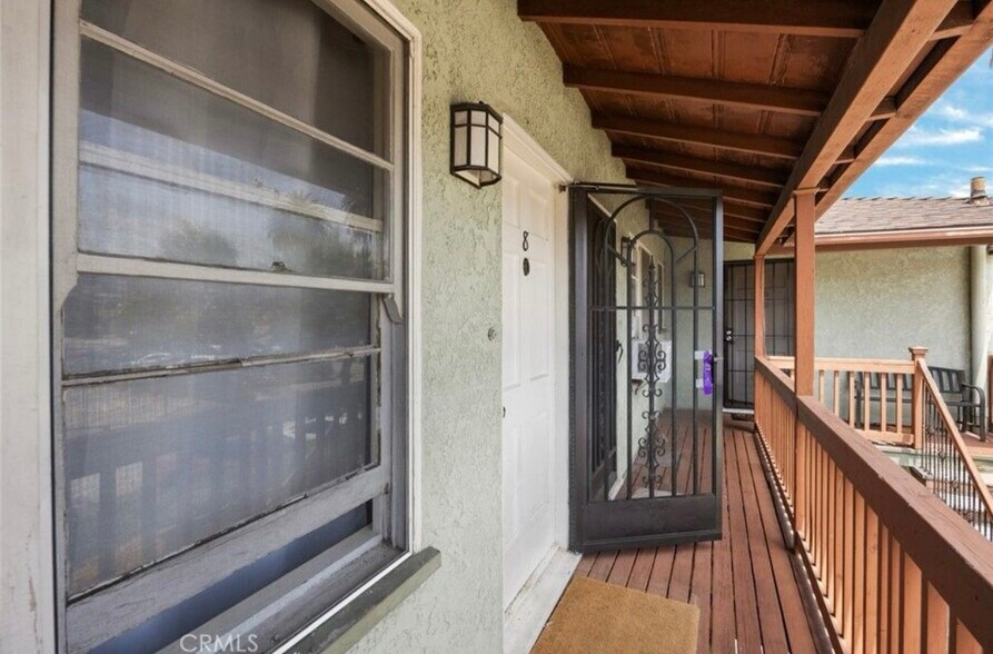 Building Photo - 337 Lime Ave