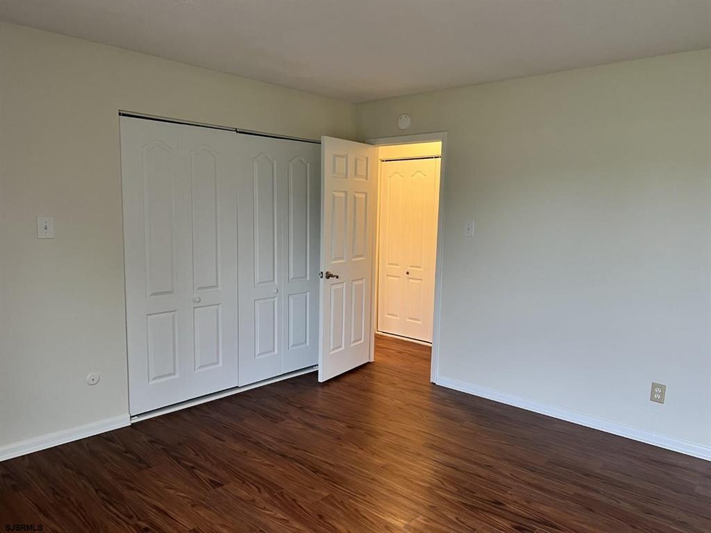 Building Photo - 405 Alpine Ct