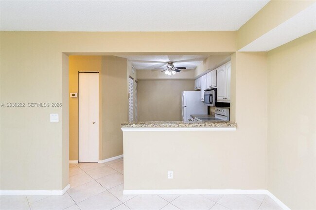 Building Photo - 5721 Riverside Dr