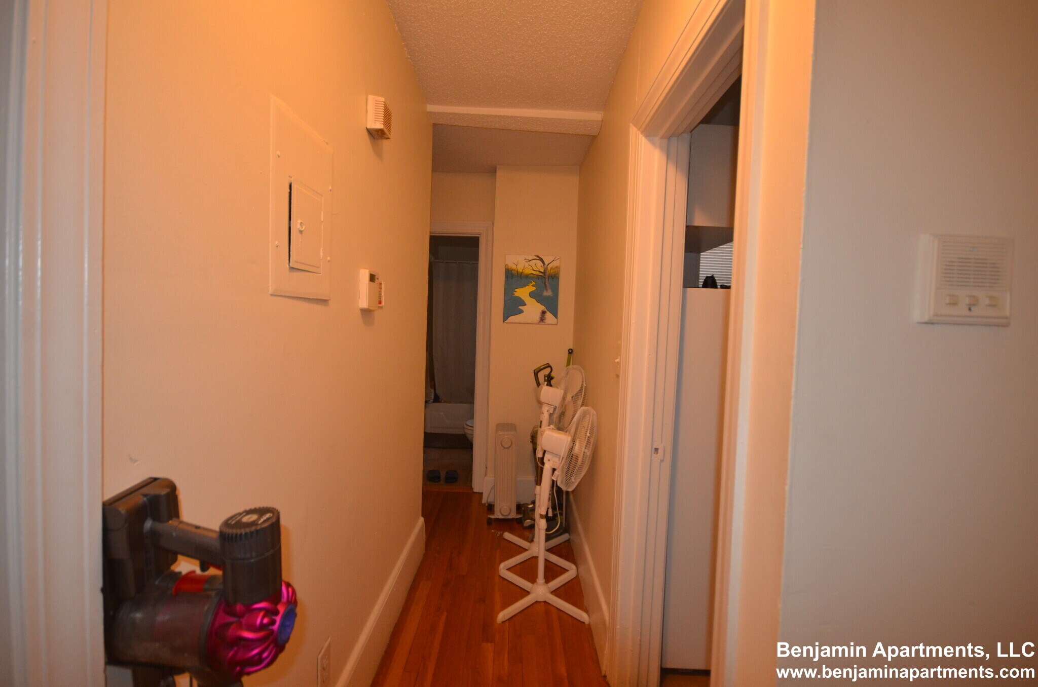 Building Photo - 11 Barrows St