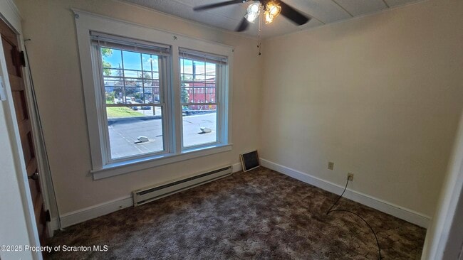 Building Photo - 281 E Main St