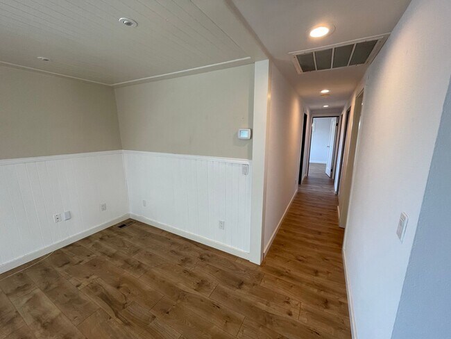 Building Photo - 5311 Kingsway