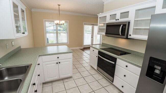 Building Photo - 218 Bonita Cir
