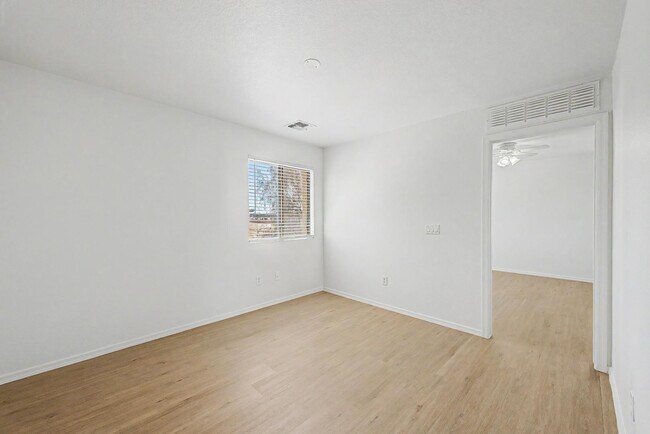 Building Photo - 9464 W Sheridan St