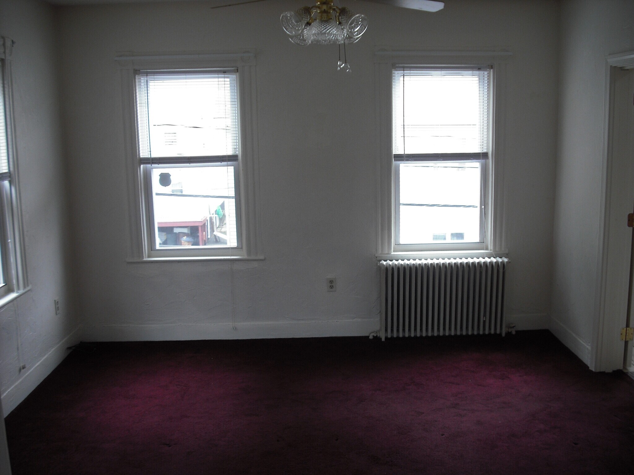 Building Photo - 4 Nashua St