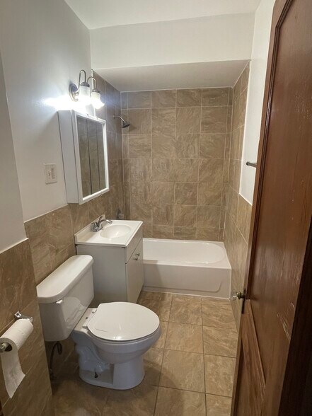 Building Photo - 4829 S Tripp Ave