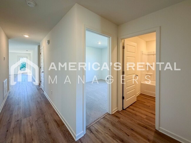 Building Photo - Spacious Four Bedroom for Rent in Tuscaloosa, AL!