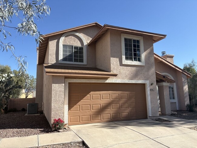Building Photo - Eastside 4-bedroom 2.5-bathroom home with community pool