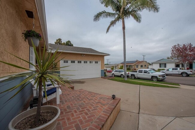 Building Photo - Upgraded Single Family Home in Allied Gard...