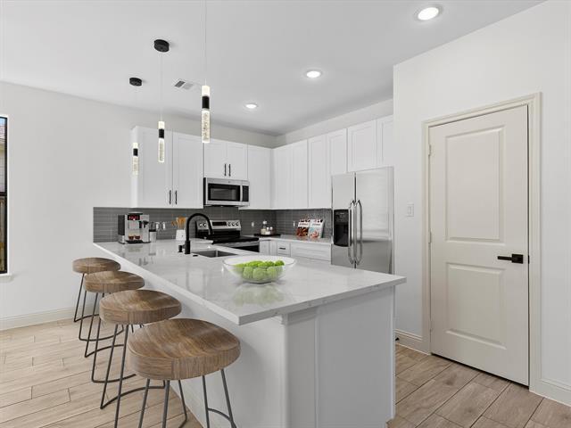 Building Photo - 5105 Waterbury Ct