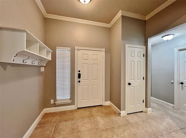 Building Photo - 600 Bretts Way