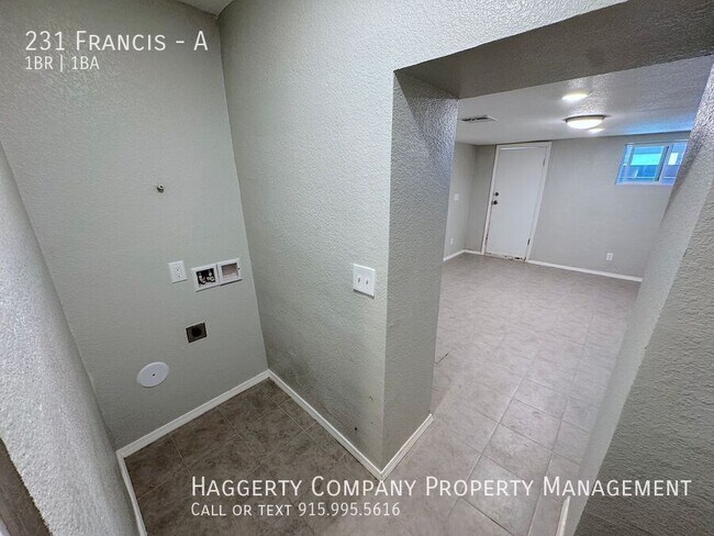 Building Photo - 231 Francis-A