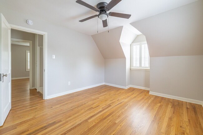 Building Photo - Charming 2-Story Home in Tech Terrace!