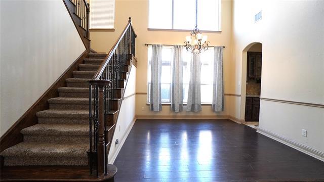 Building Photo - 588 Deverson Dr