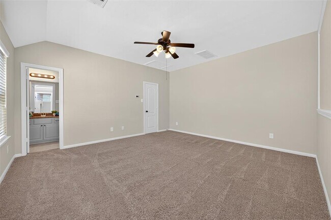 Building Photo - 146 Kinnerly Peak Pl