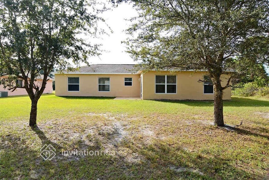 Building Photo - 2041 SW Fears Ave