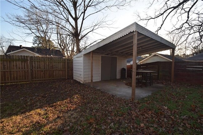 Building Photo - 3116 Jackson St