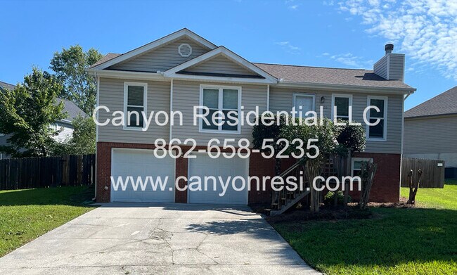 Primary Photo - 211 Brently Woods Dr