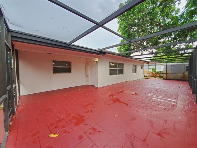 Building Photo - 3377 NW 22nd St