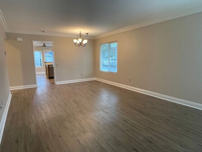 Building Photo - Beautiful Condo in Private Community