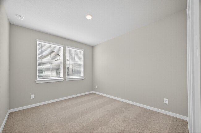 Building Photo - 4121 Fig Grv St
