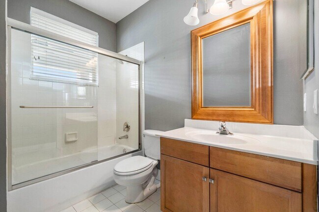 Building Photo - 9543 Barletta Winds Point