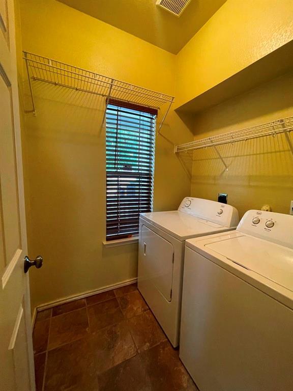 Building Photo - 5206 Hartson