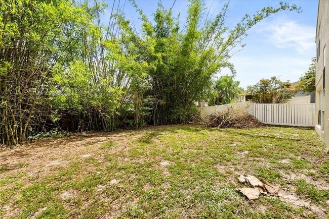 Building Photo - 1793 Pine Bay Dr