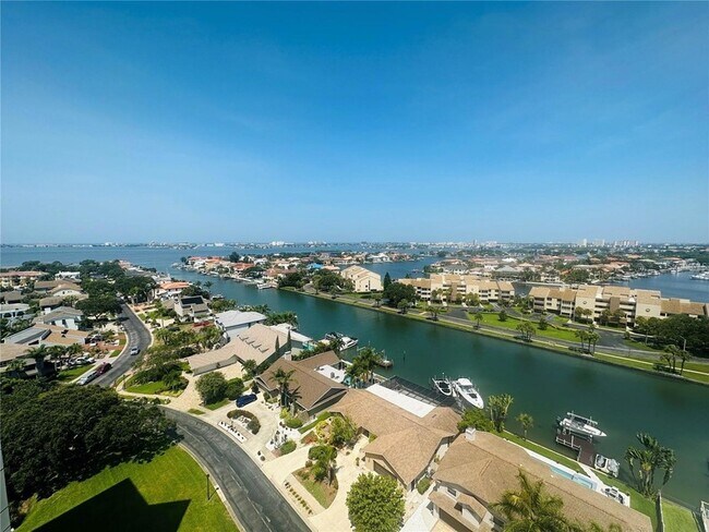 Building Photo - 5950 Pelican Bay Plaza S