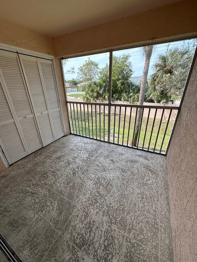 Building Photo - 26747 Little John Ct