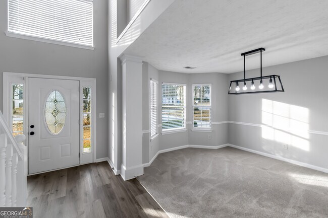 Building Photo - 420 Harvick Cir