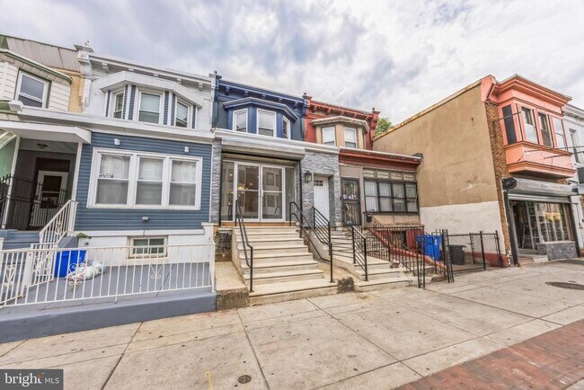Building Photo - 2824 N 22nd St