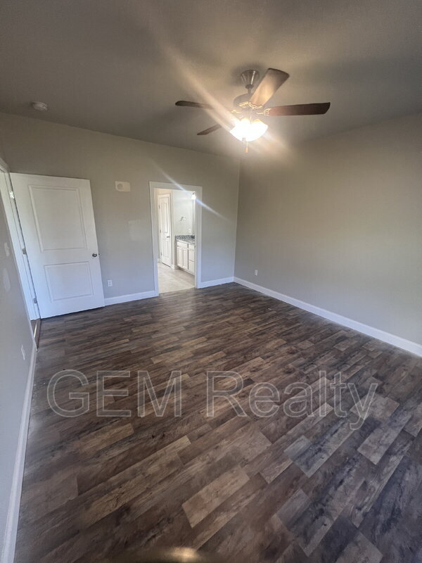 Building Photo - 90 Hickory Ridge Cir