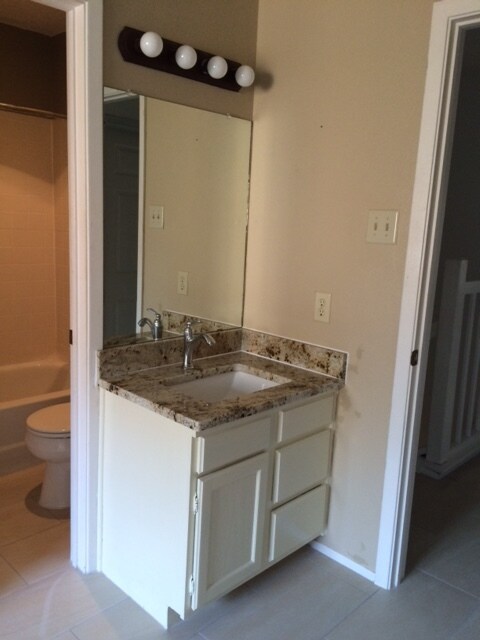 Building Photo - 1915 Crossgate Park