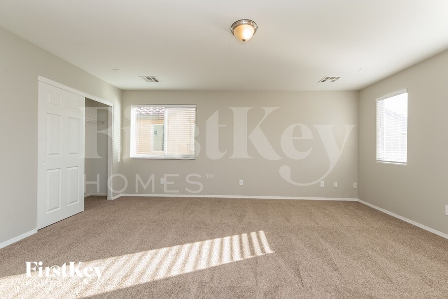 Building Photo - 8301 W Wildwood Glen Dr