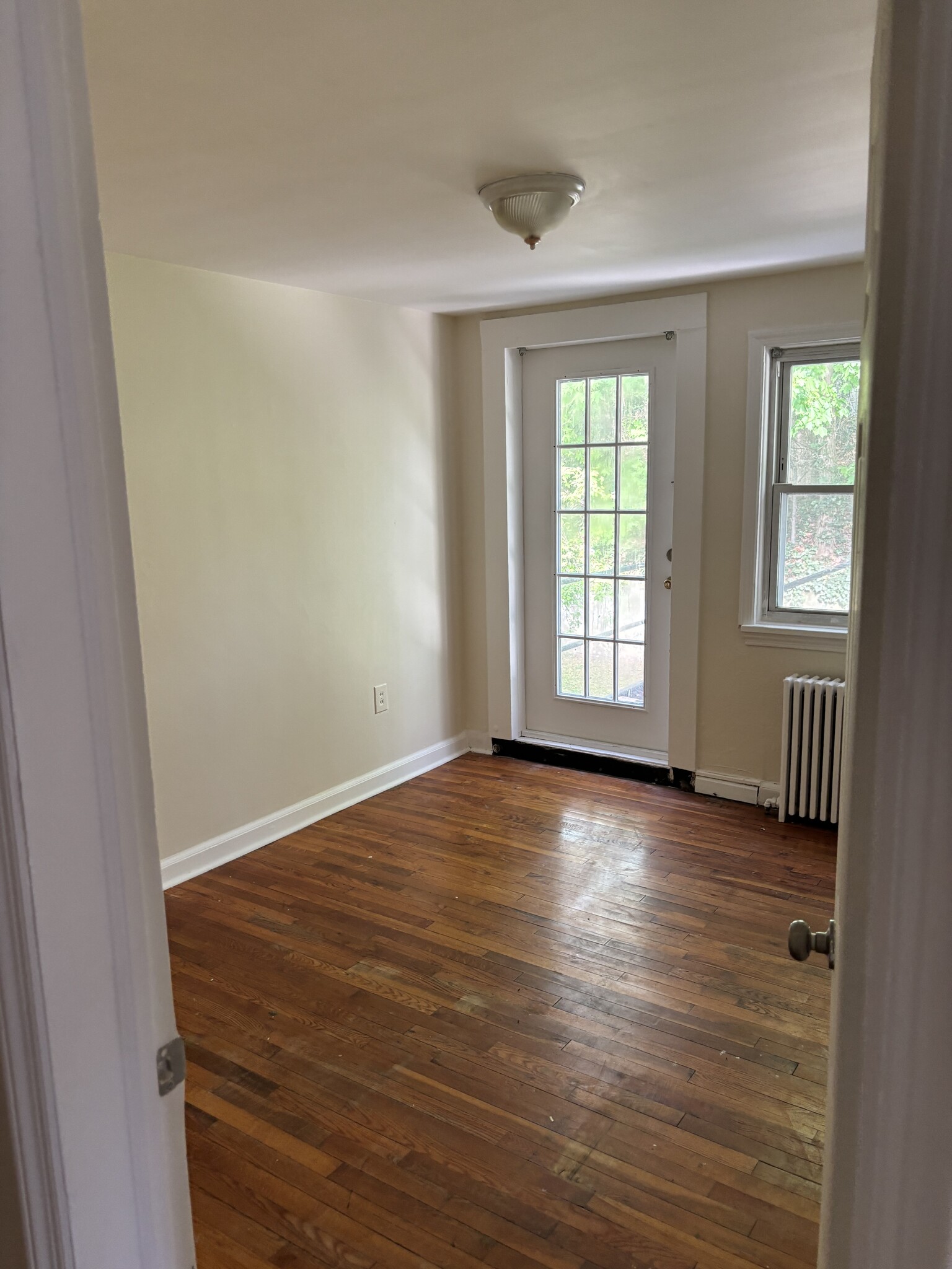 Building Photo - 56 Riverview Ave