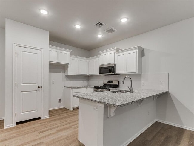 Building Photo - 11604 Mackenzie Wy