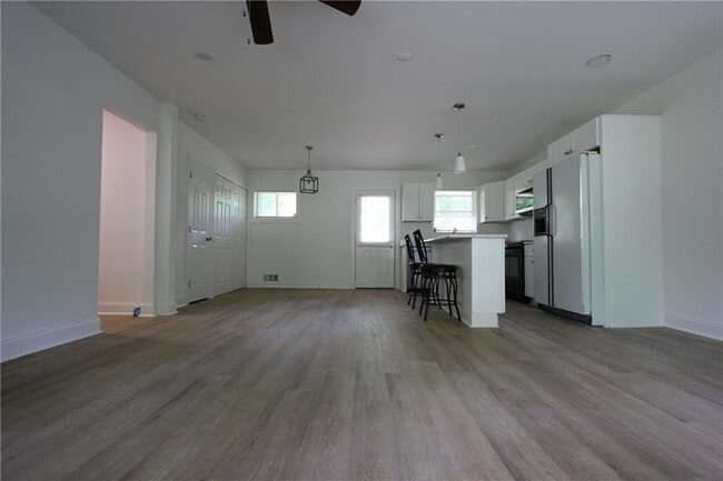 Building Photo - 3533 Larkspur Terrace