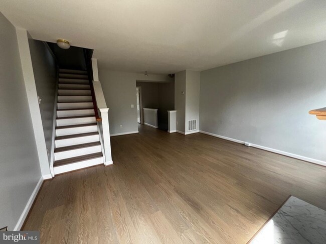 Building Photo - 44211 Litchfield Terrace