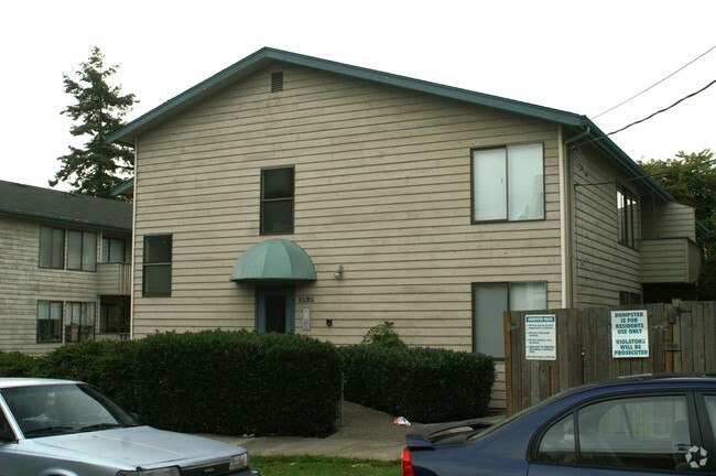 Building Photo - North Green Lake Apartments