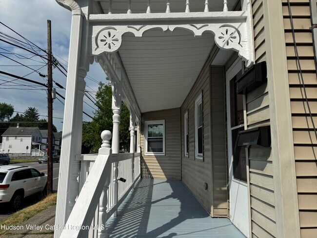 Building Photo - 199 Greenkill Ave